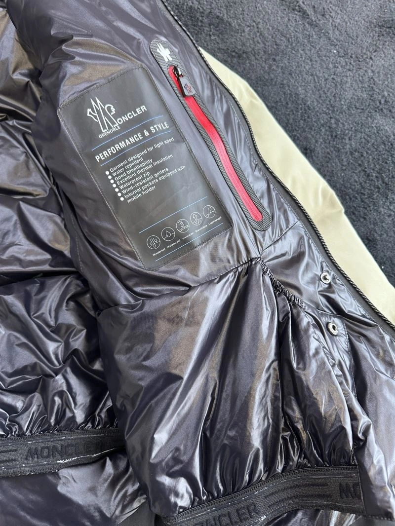 Moncler Down Jackets RelaxedFit 143992