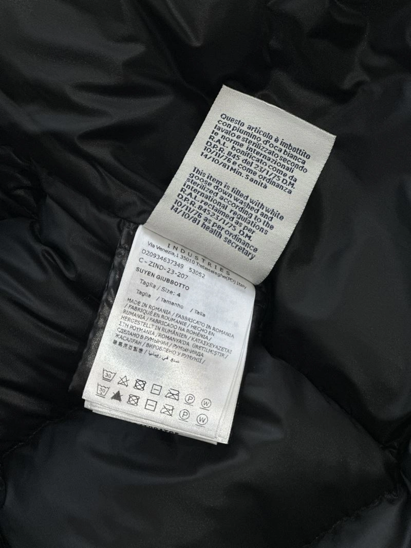 Chic Moncler Down Jackets 143990