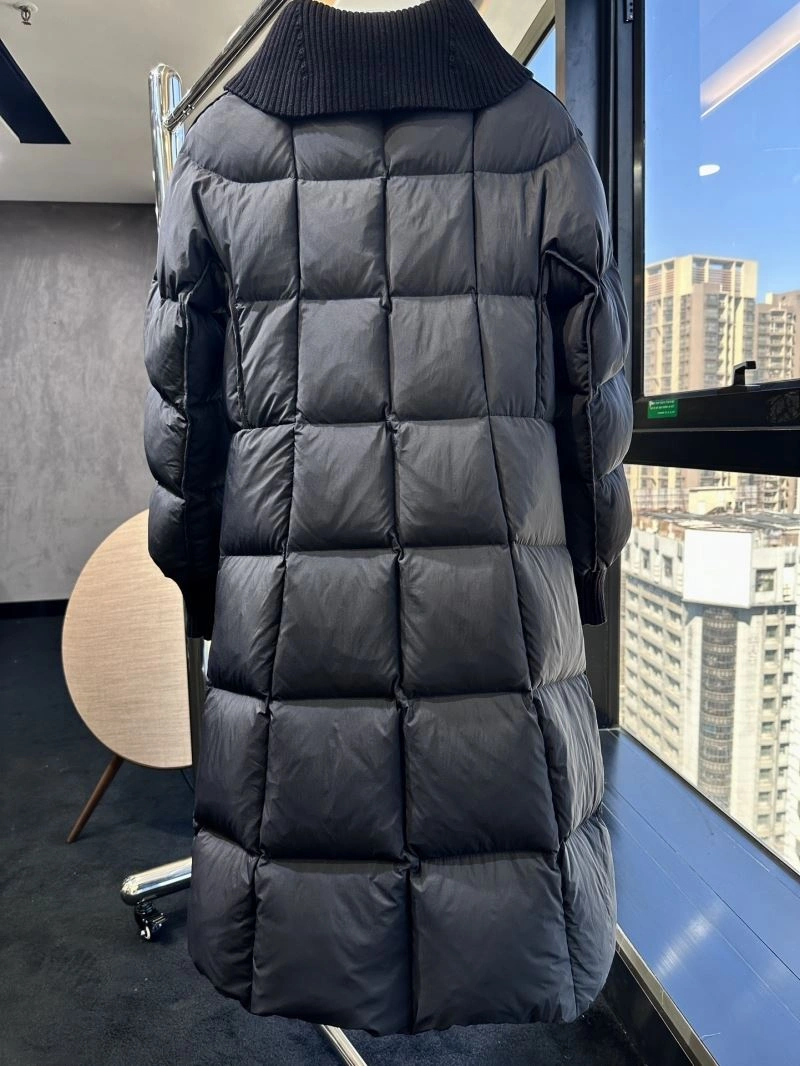 Moncler Down Jackets Durable 143985