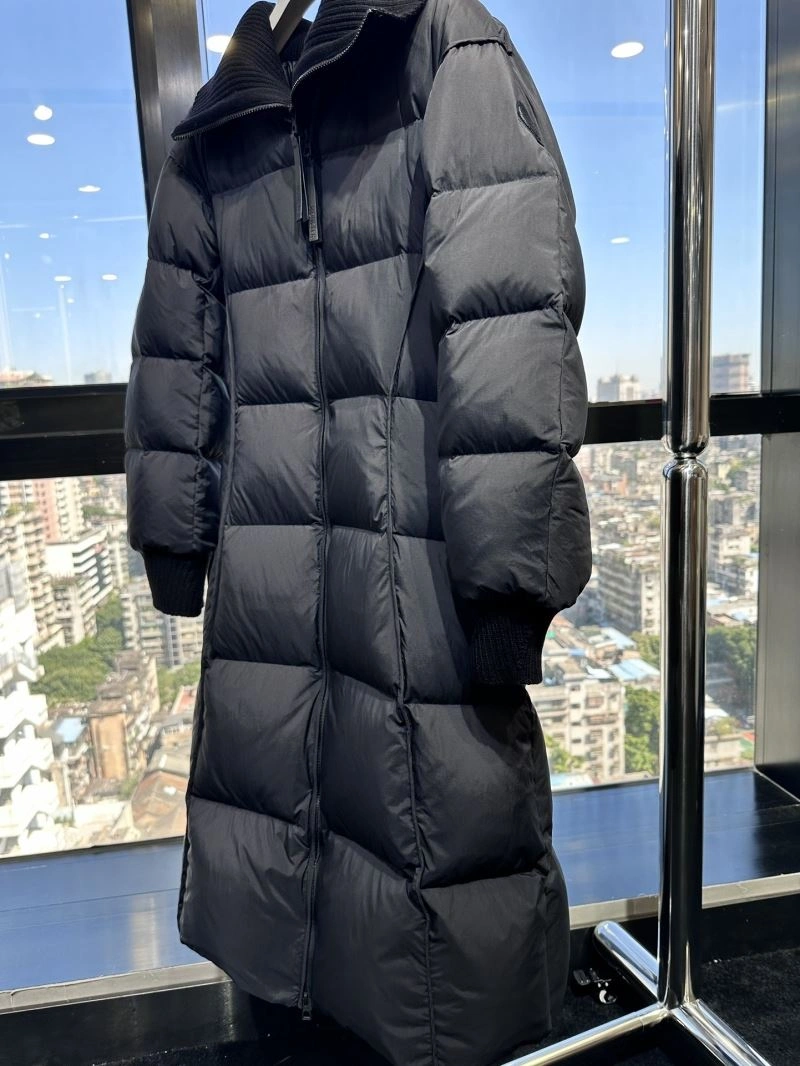 Moncler Down Jackets Durable 143985