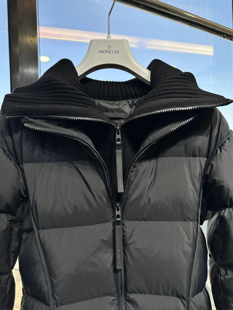 Moncler Down Jackets Durable 143985