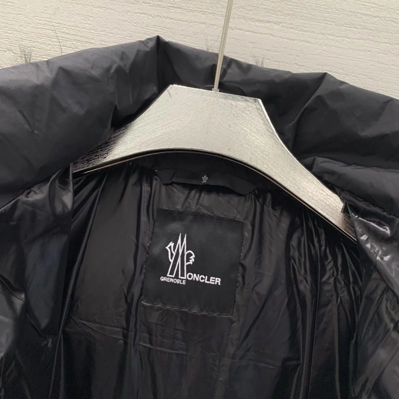 Popular Moncler Down Jackets 143981