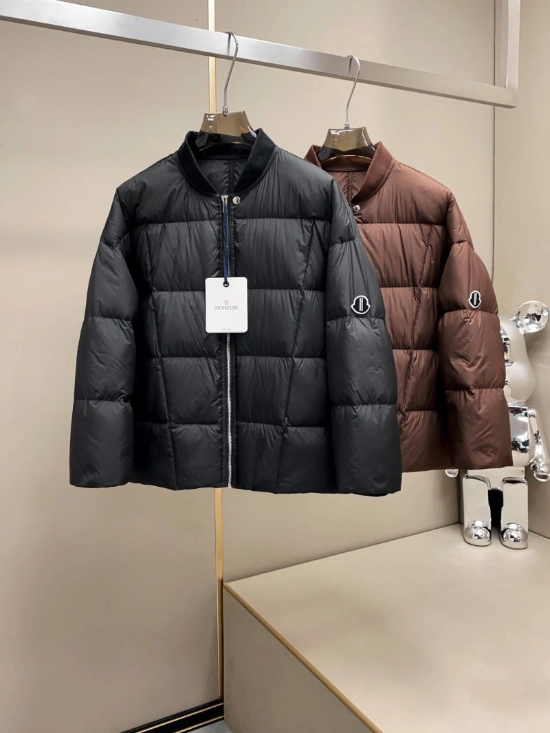Lightweight Moncler Down Jackets 144001