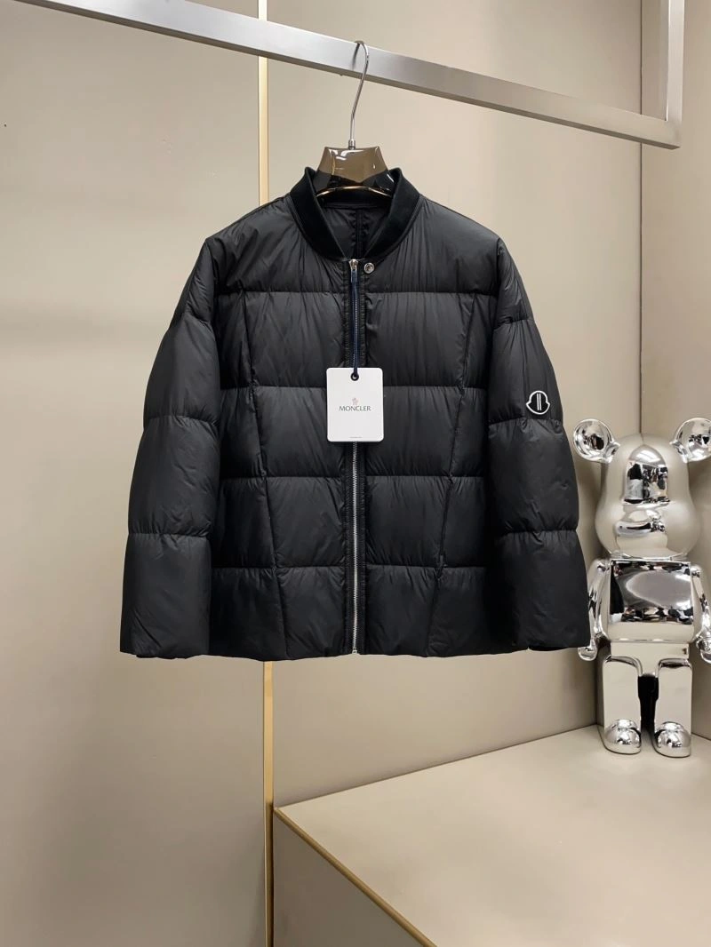 Lightweight Moncler Down Jackets 144001
