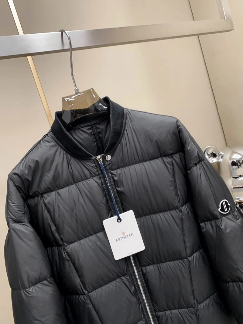 Lightweight Moncler Down Jackets 144001