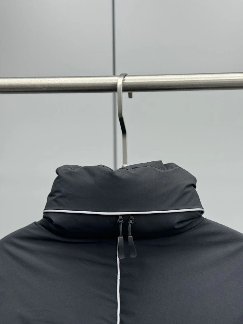 Moncler Down Jackets Refined 143979
