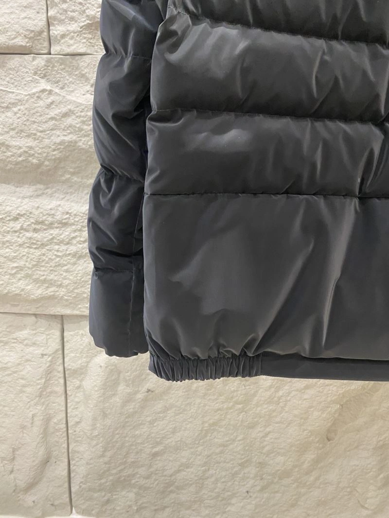 Moncler Down Jackets Comfortable 143975
