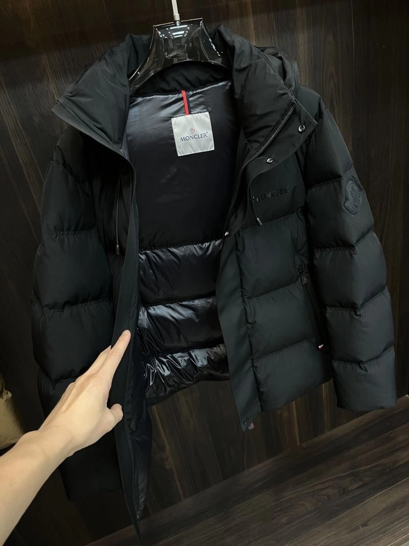 Moncler Down Jackets Sustainable 143989