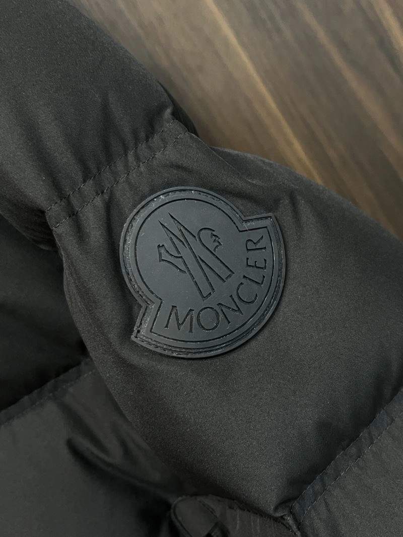 Moncler Down Jackets Sustainable 143989