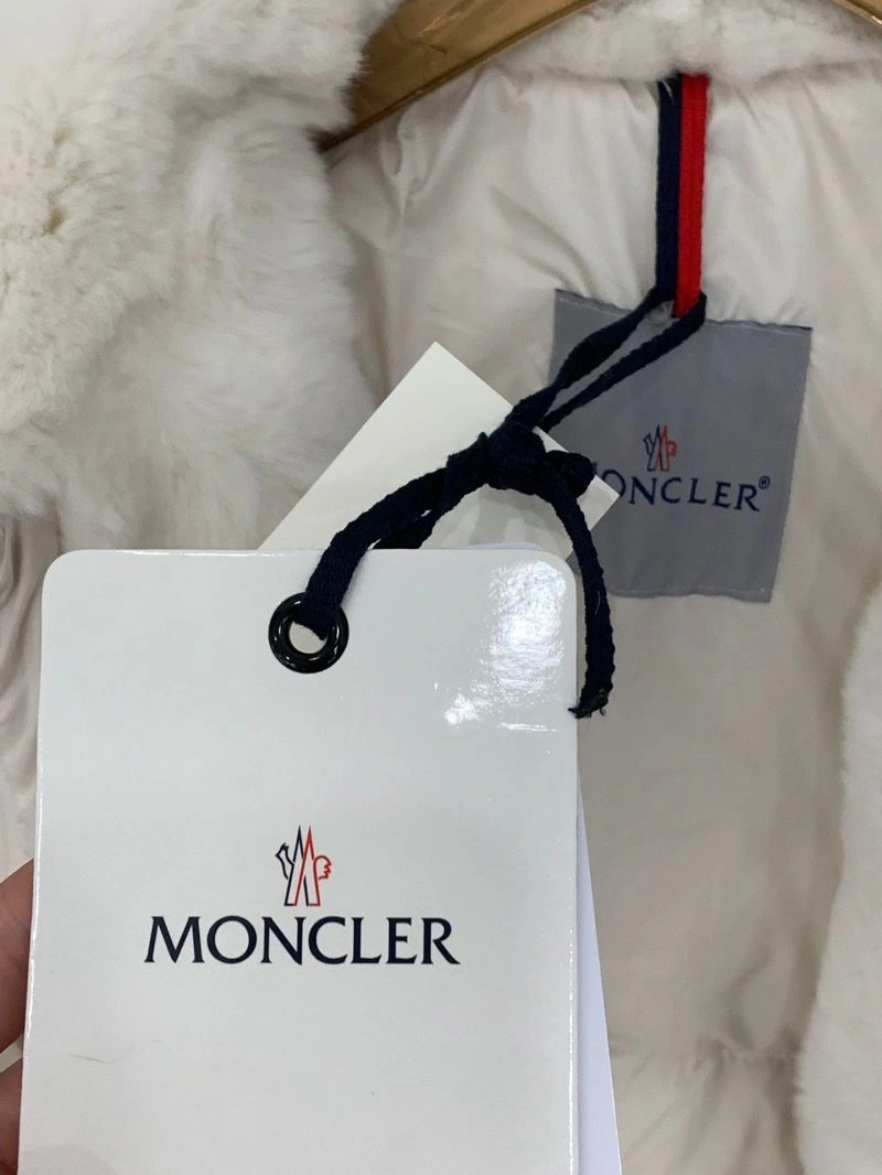Moncler Down Jackets Stretchable 143965