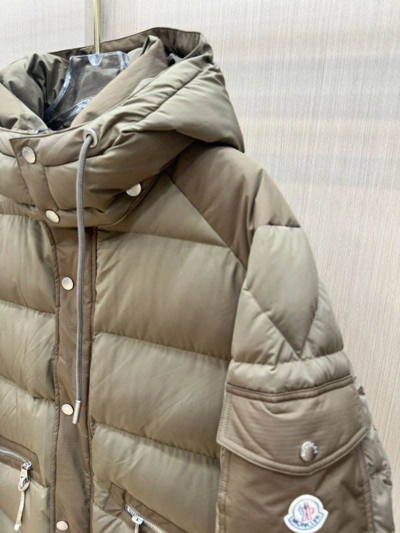 Moncler Down Jackets Sophisticated 143957