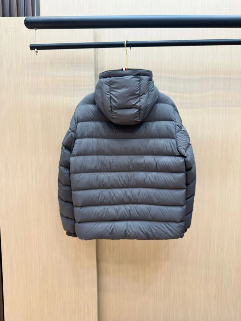 Moncler Down Jackets Popular 143954