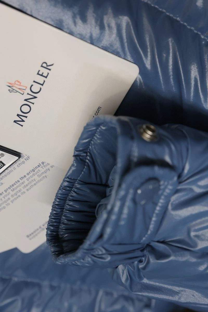 Bright Moncler Down Jackets 143952