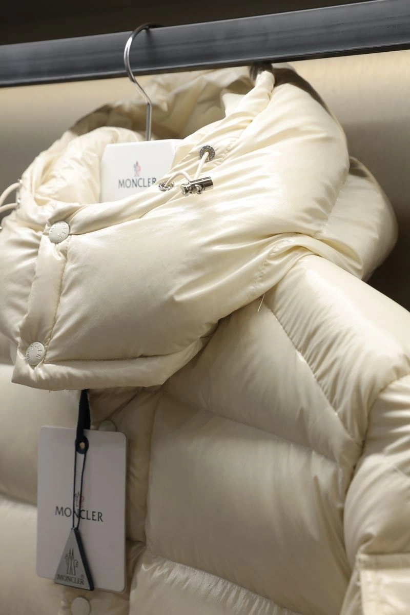 Cozy Moncler Down Jackets 143948