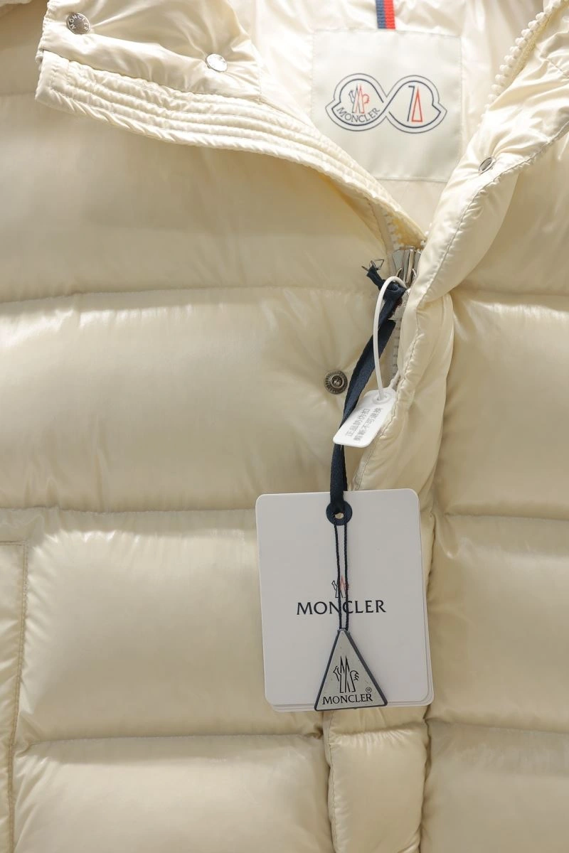 Cozy Moncler Down Jackets 143948