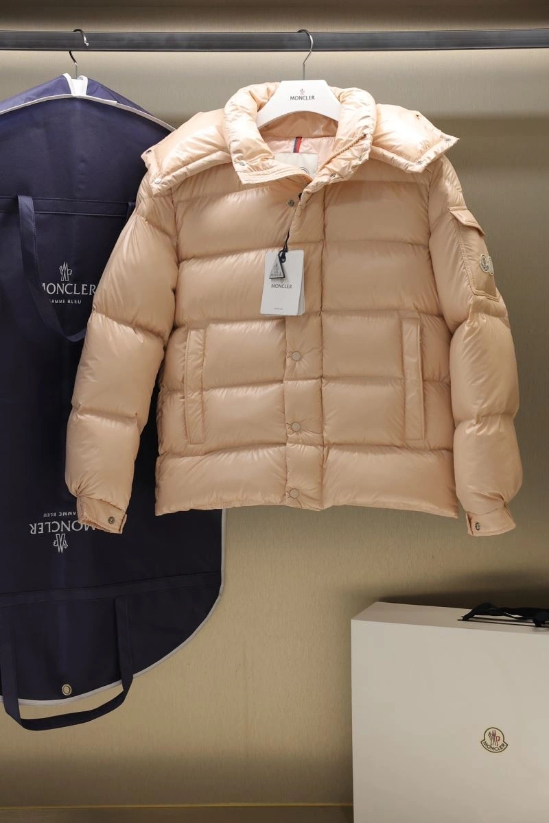 Moncler Down Jackets ModernLook 143950