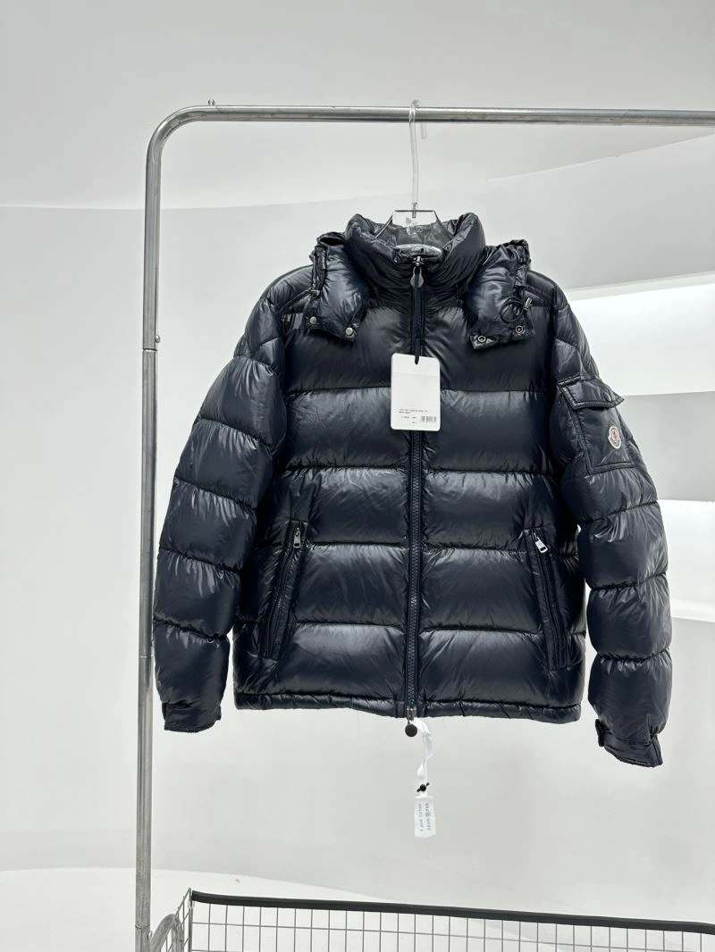 Sleek Moncler Down Jackets 143947