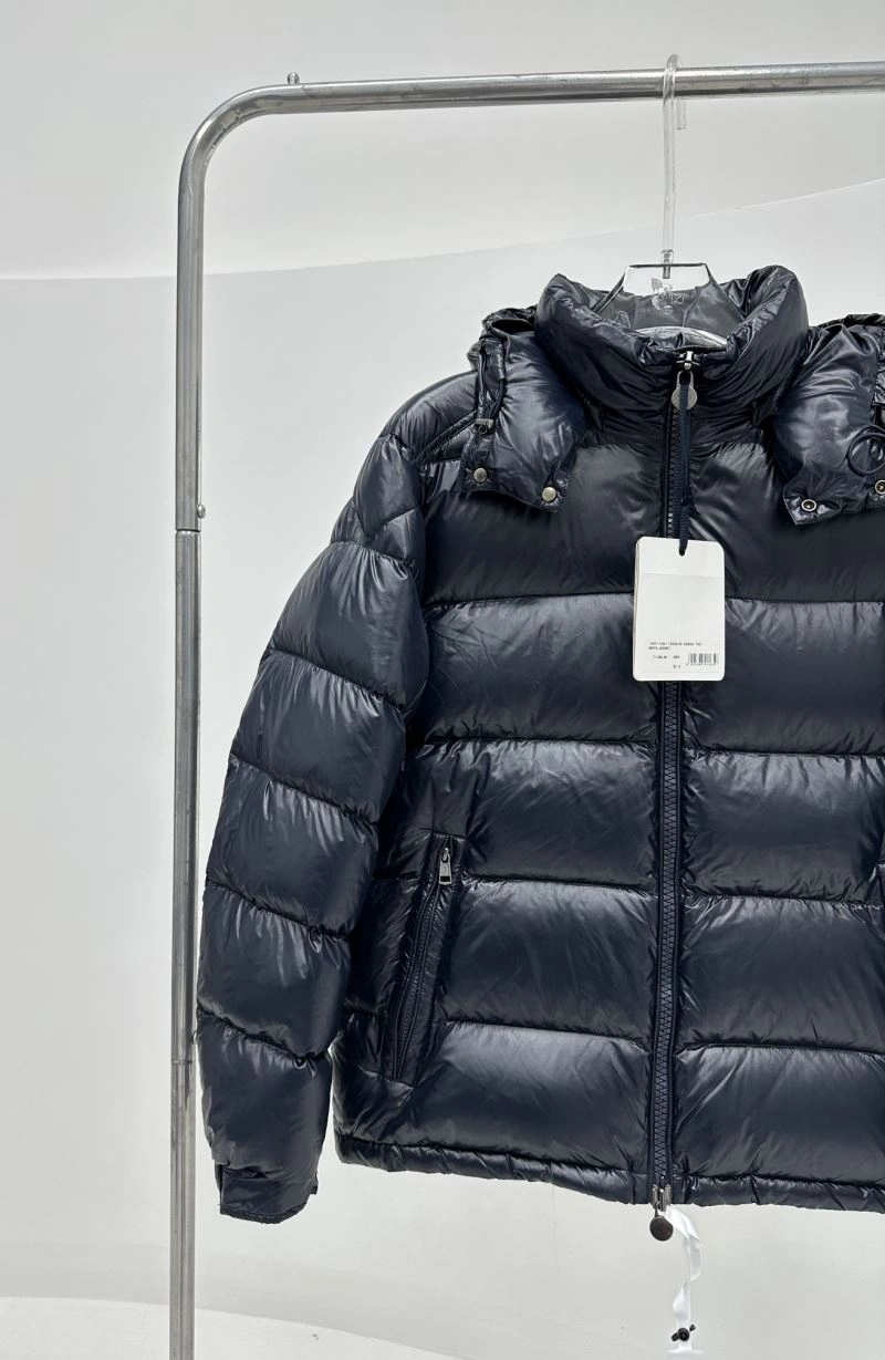 Sleek Moncler Down Jackets 143947
