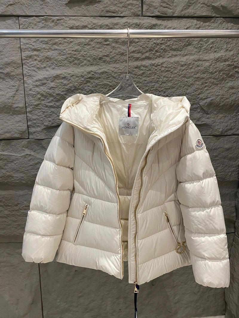 Trendsetting Moncler Down Jackets 143944