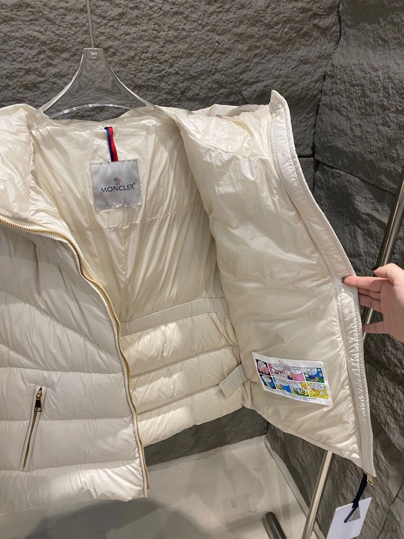 Trendsetting Moncler Down Jackets 143944