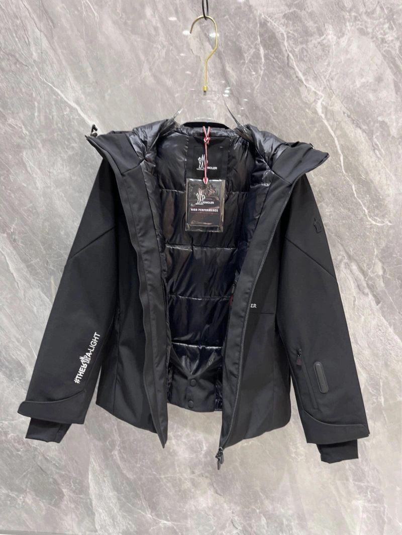 Moncler Down Jackets Soft 143943