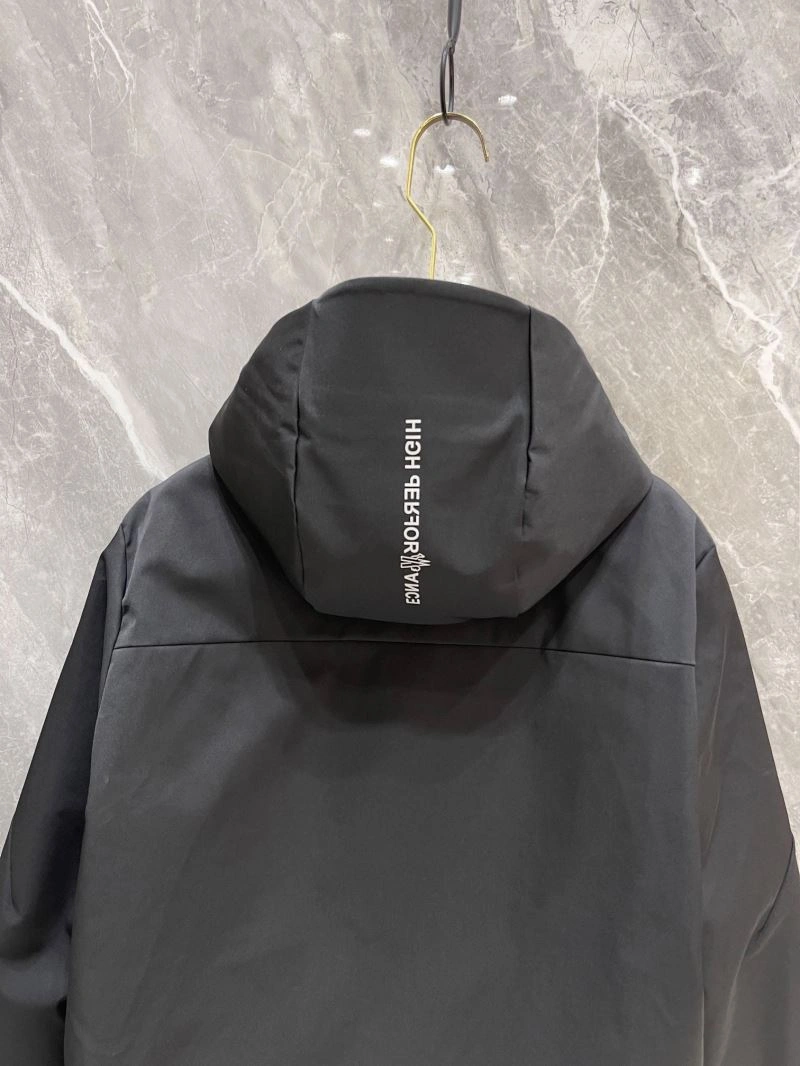 Moncler Down Jackets Soft 143943