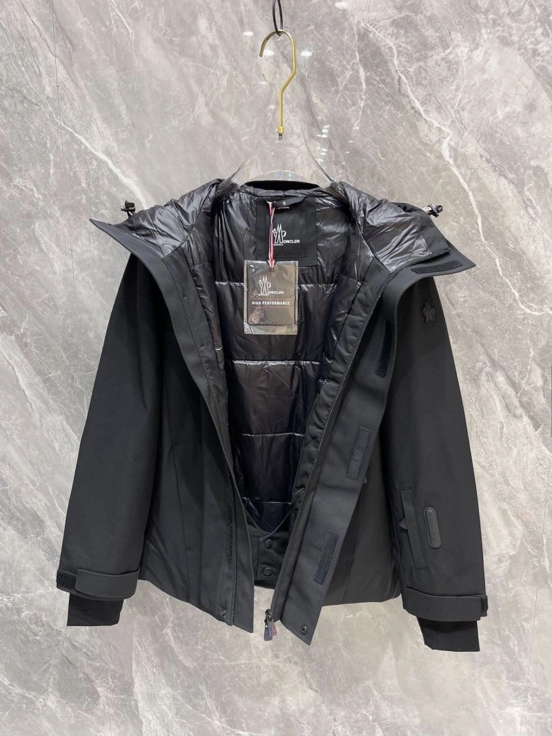SmoothTexture Moncler Down Jackets 143940