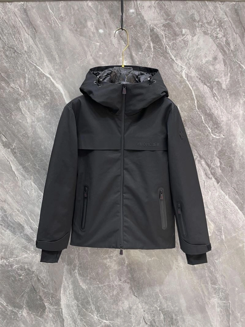 Practical Moncler Down Jackets 143942