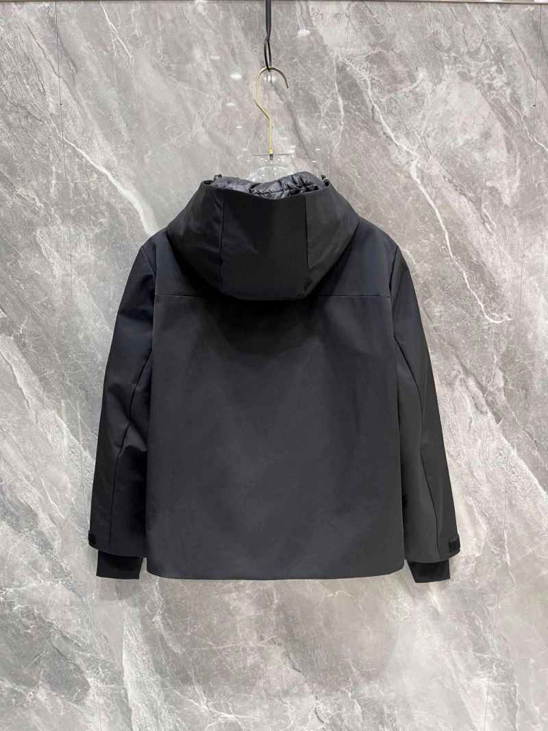 Practical Moncler Down Jackets 143942