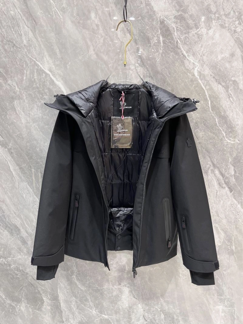 Practical Moncler Down Jackets 143942