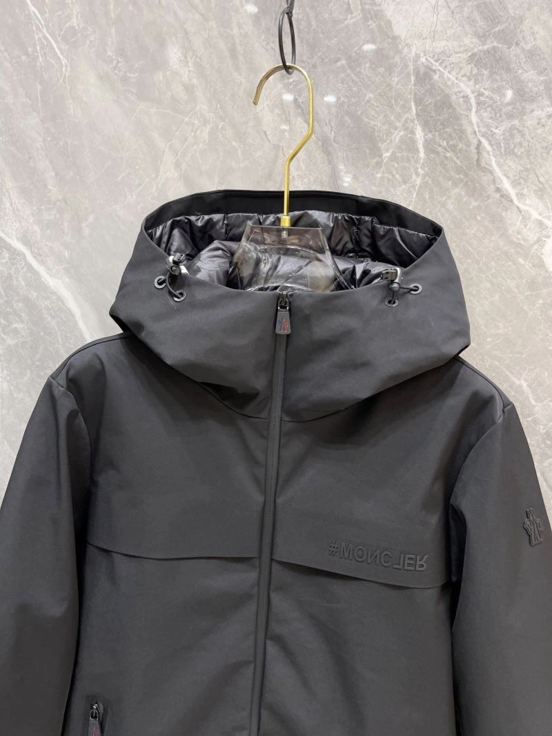 Practical Moncler Down Jackets 143942