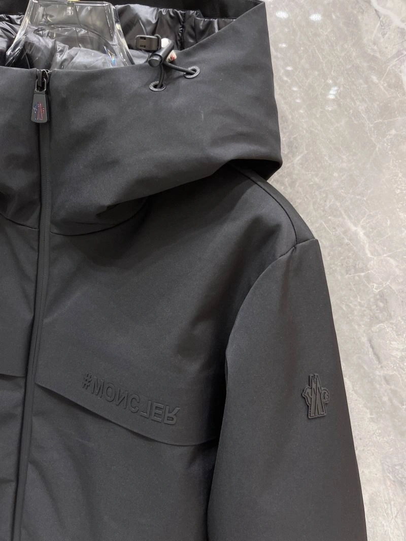 Practical Moncler Down Jackets 143942