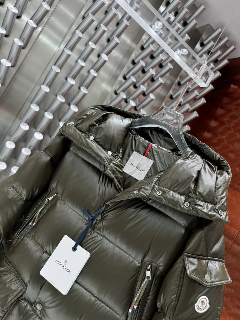 Moncler Down Jackets Comfortable 143925