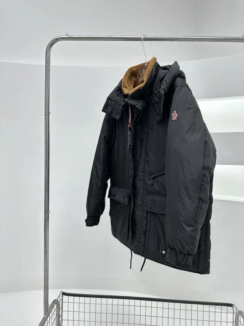 Practical Moncler Down Jackets 143927
