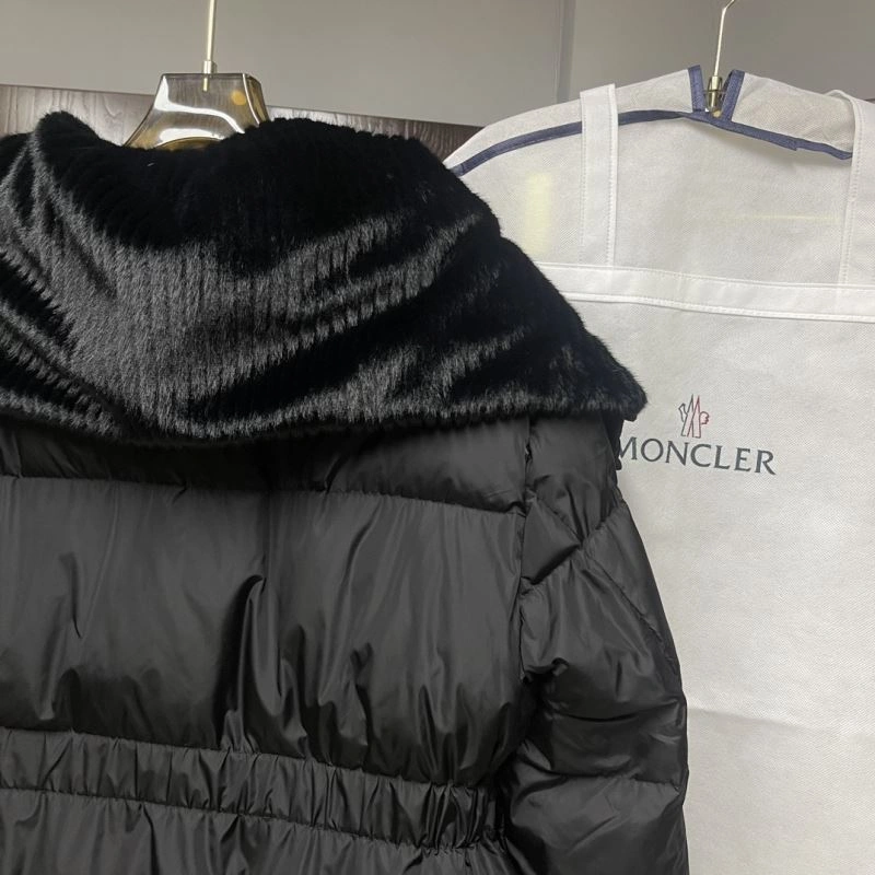 Moncler Down Jackets FreshLook 143939