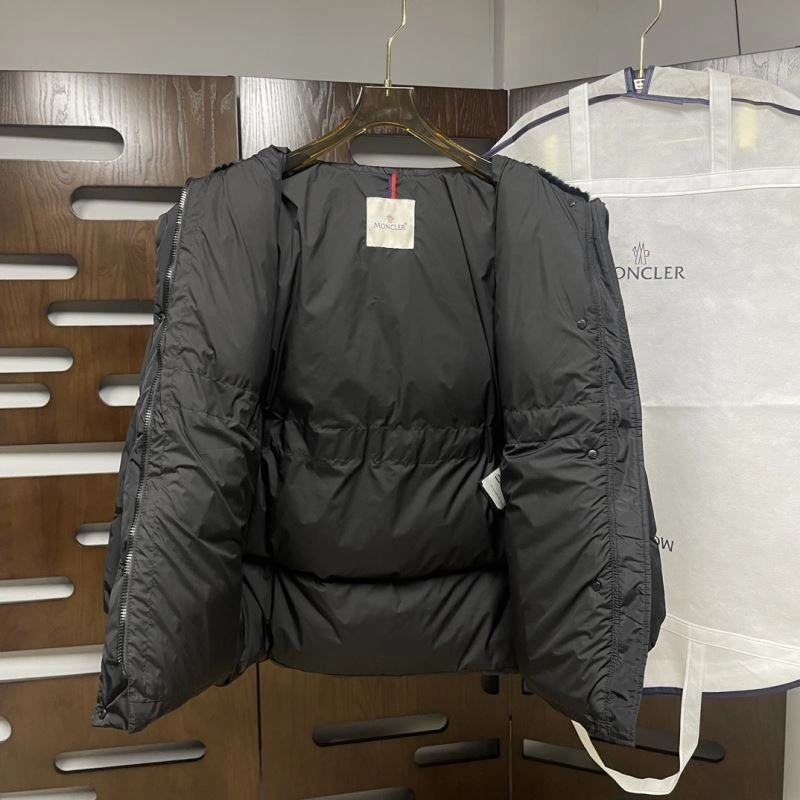 Moncler Down Jackets FreshLook 143939