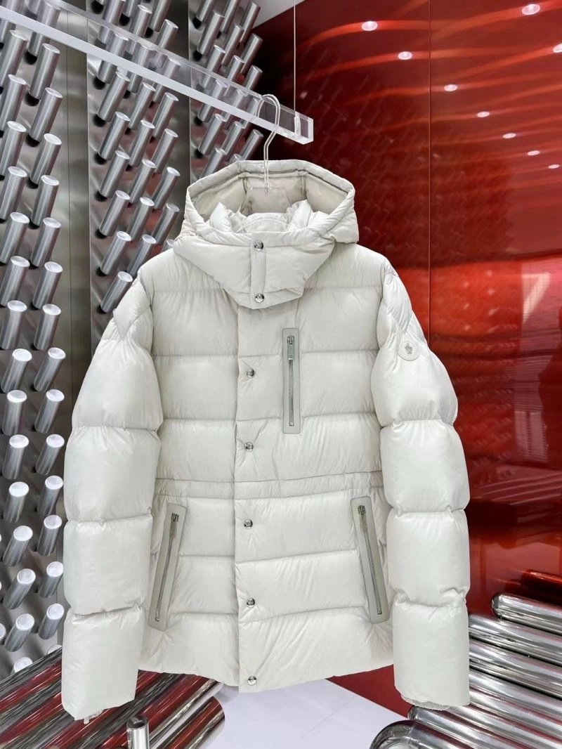 Moncler Down Jackets Practical 143926