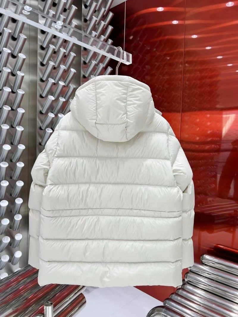 Moncler Down Jackets Practical 143926