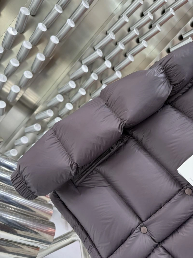 Moncler Down Jackets ComfortFit 143913