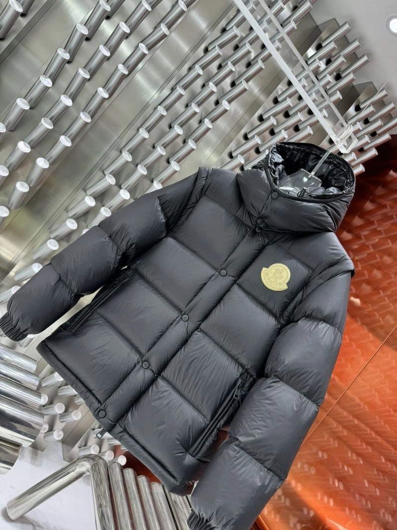 Moncler Down Jackets Elegant 143936