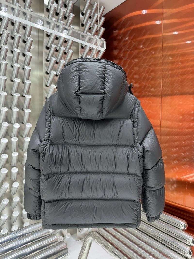 Moncler Down Jackets Elegant 143936