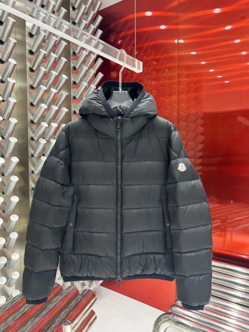 Sleek Moncler Down Jackets 143906