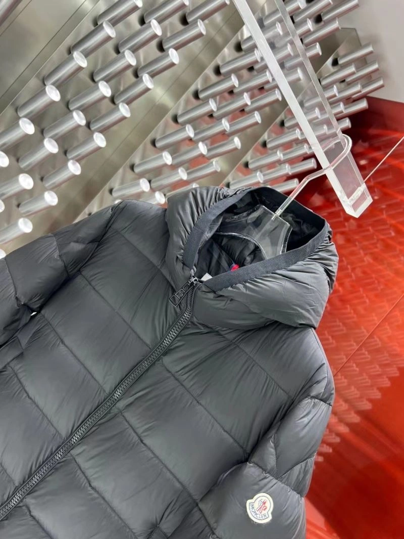 Sleek Moncler Down Jackets 143906