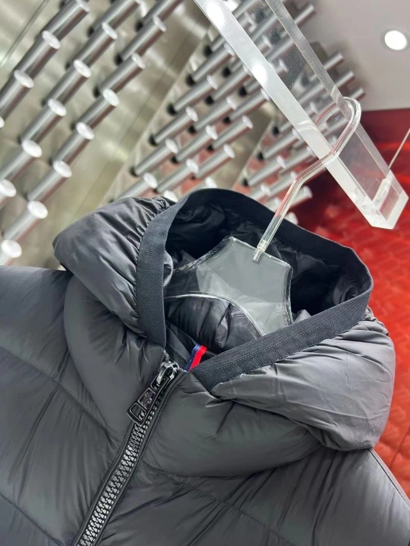 Sleek Moncler Down Jackets 143906