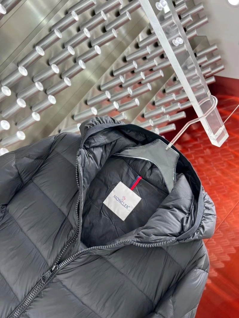 Sleek Moncler Down Jackets 143906