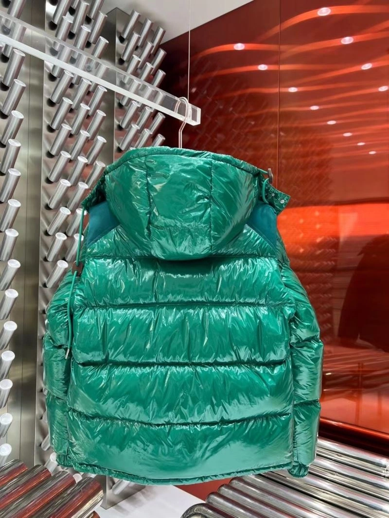 Breathable Moncler Down Jackets 143907
