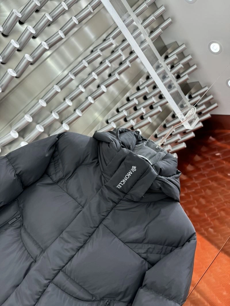 Trendsetting Moncler Down Jackets 143911