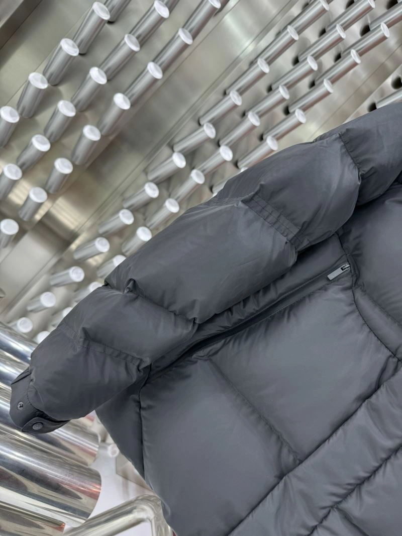 Trendsetting Moncler Down Jackets 143911