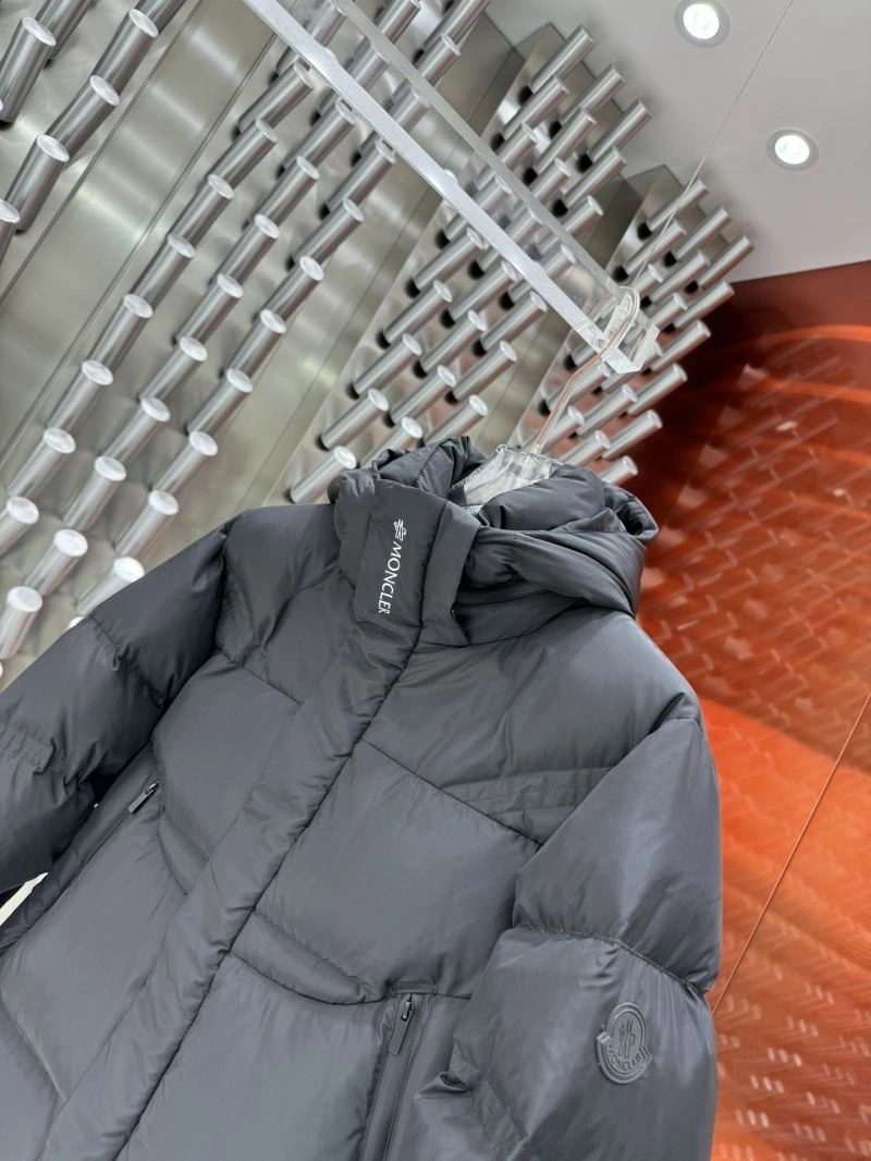 Trendsetting Moncler Down Jackets 143911