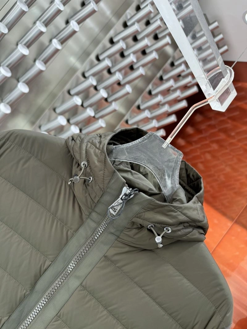 Affordable Moncler Down Jackets 143901